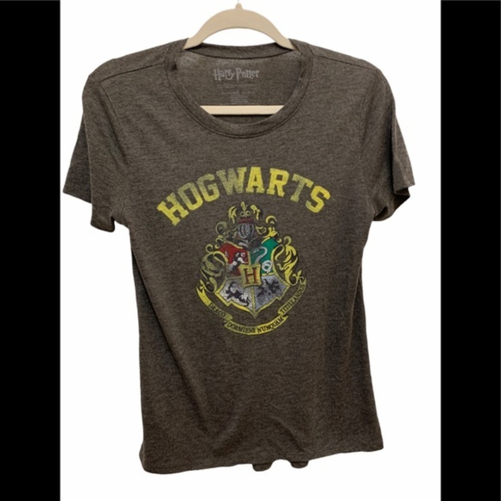 Harry Potter Hogwarts Shirt Size S